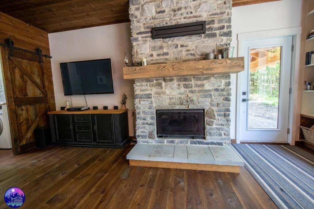 Chalet Deschamps- Spa- Chien Accepte- Nature- Estrie Mansonville المظهر الخارجي الصورة
